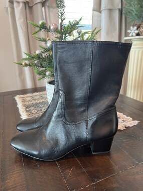 Antonio Melani size 10 black heeled boots booties